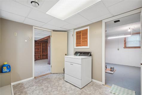 805 Pawnee Drive NW Cedar Rapids IA 52405
