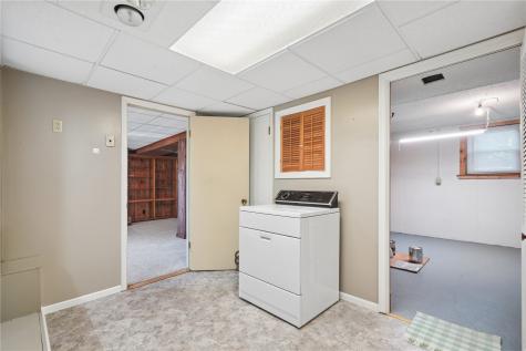 805 Pawnee Drive NW Cedar Rapids IA 52405