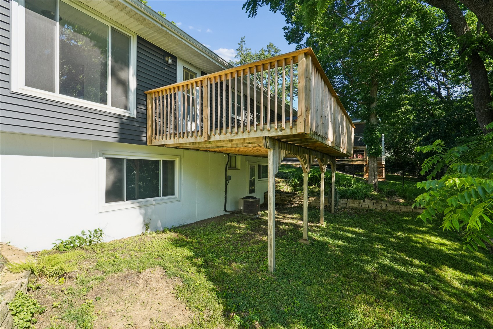805 Pawnee Drive NW Cedar Rapids IA 52405