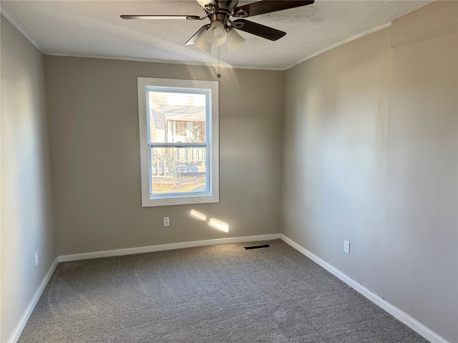 1405 7th Avenue Belle Plaine IA 52208