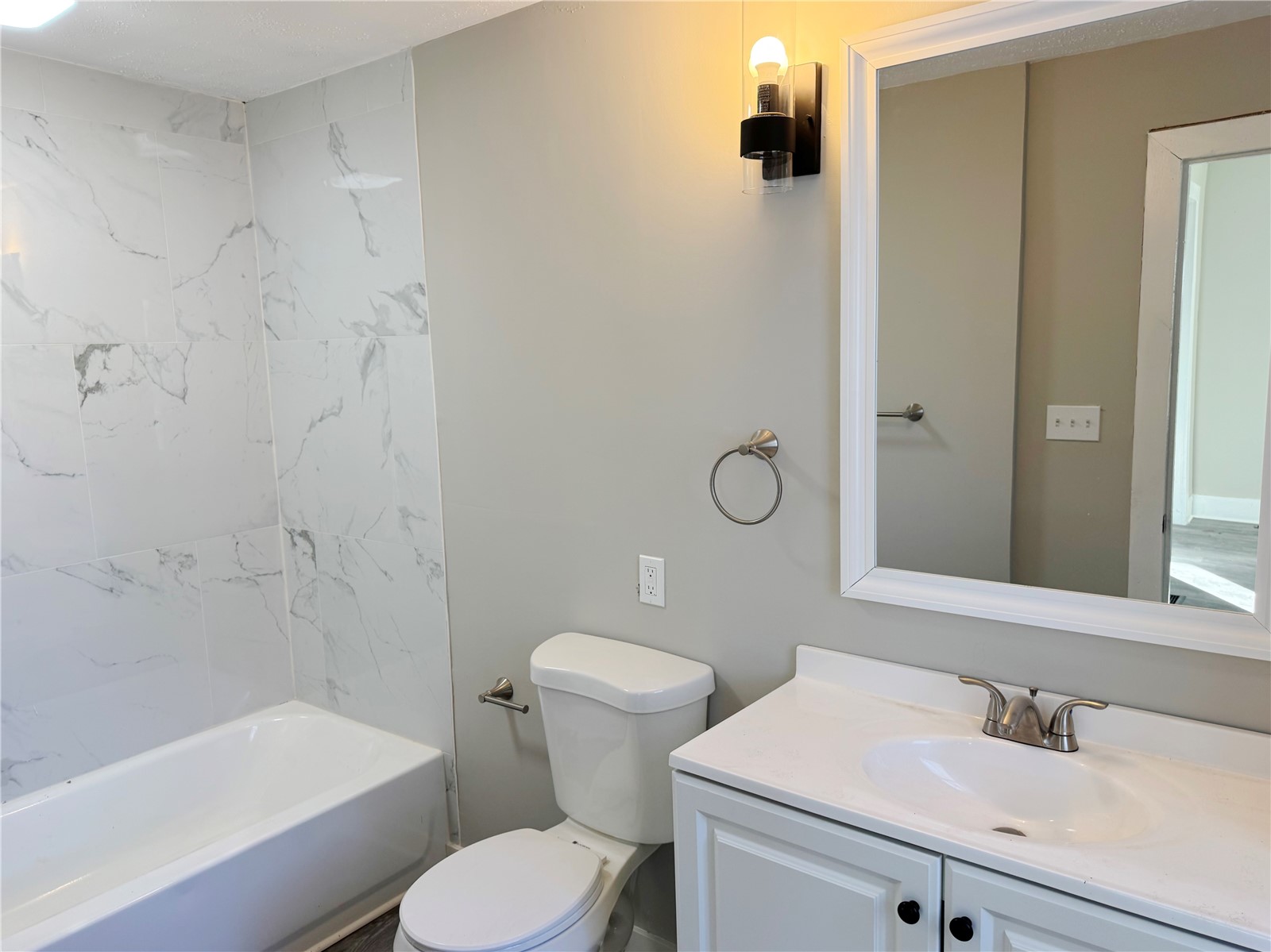 1405 7th Avenue Belle Plaine IA 52208
