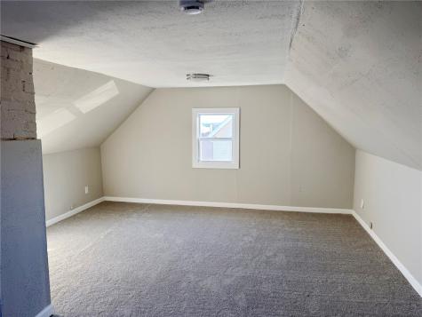 1405 7th Avenue Belle Plaine IA 52208
