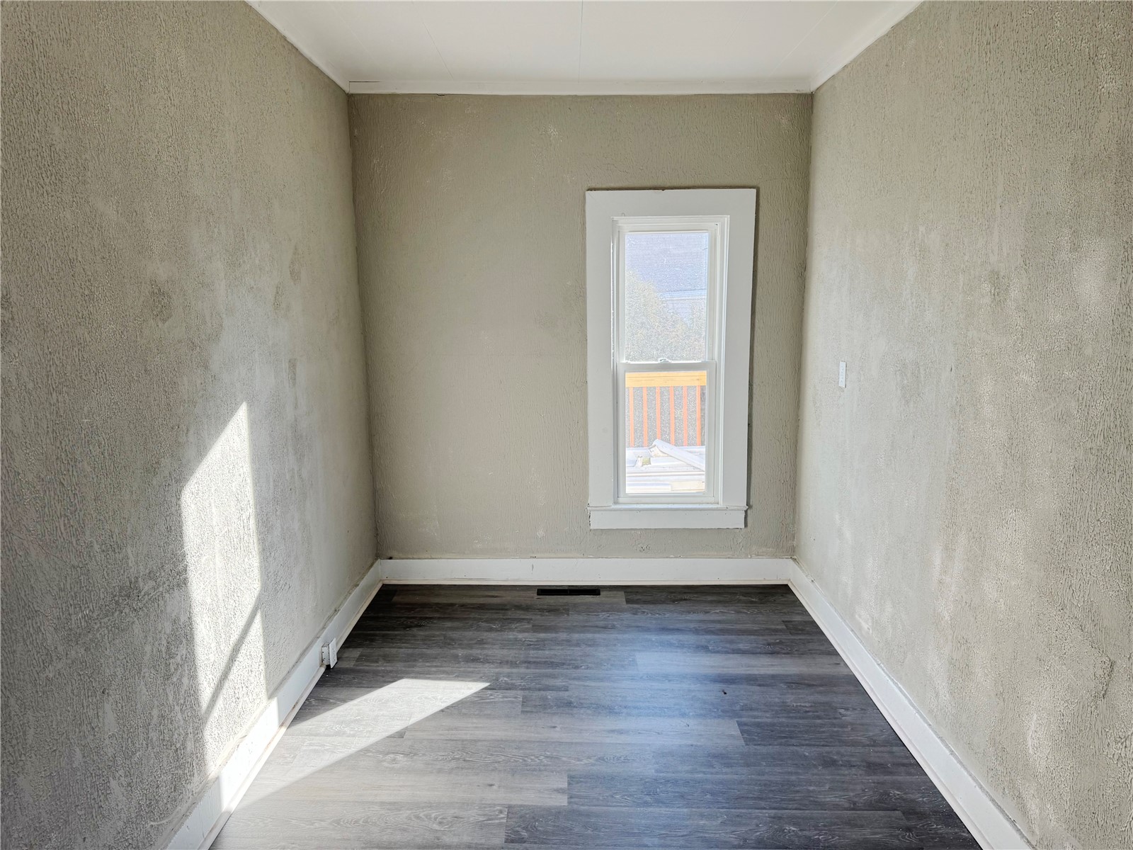 1405 7th Avenue Belle Plaine IA 52208
