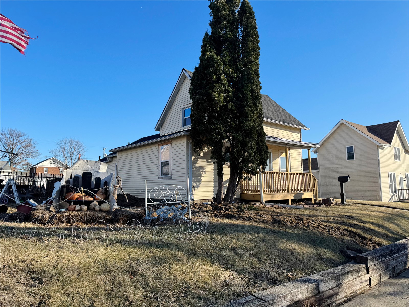 1405 7th Avenue Belle Plaine IA 52208