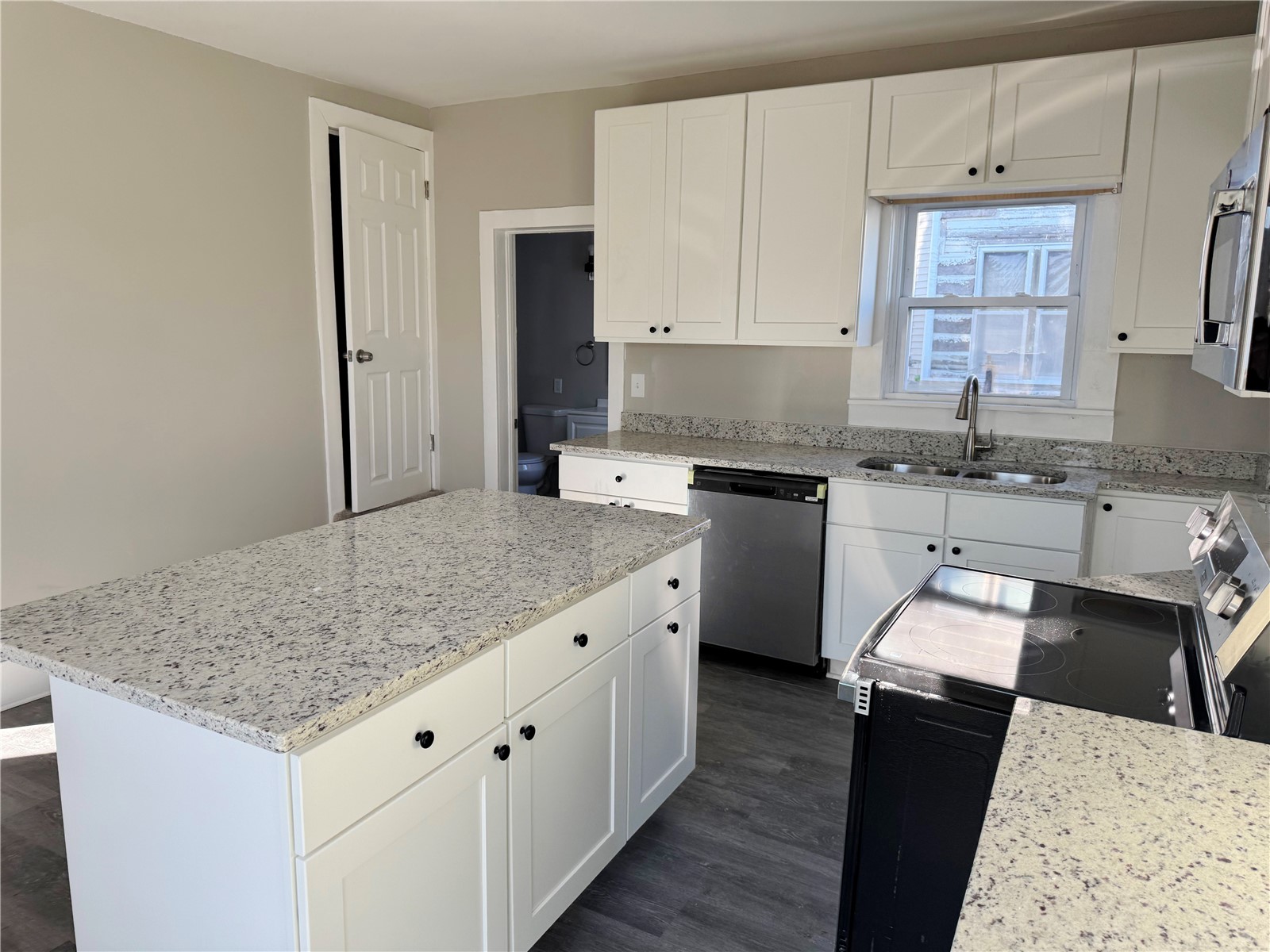 1405 7th Avenue Belle Plaine IA 52208