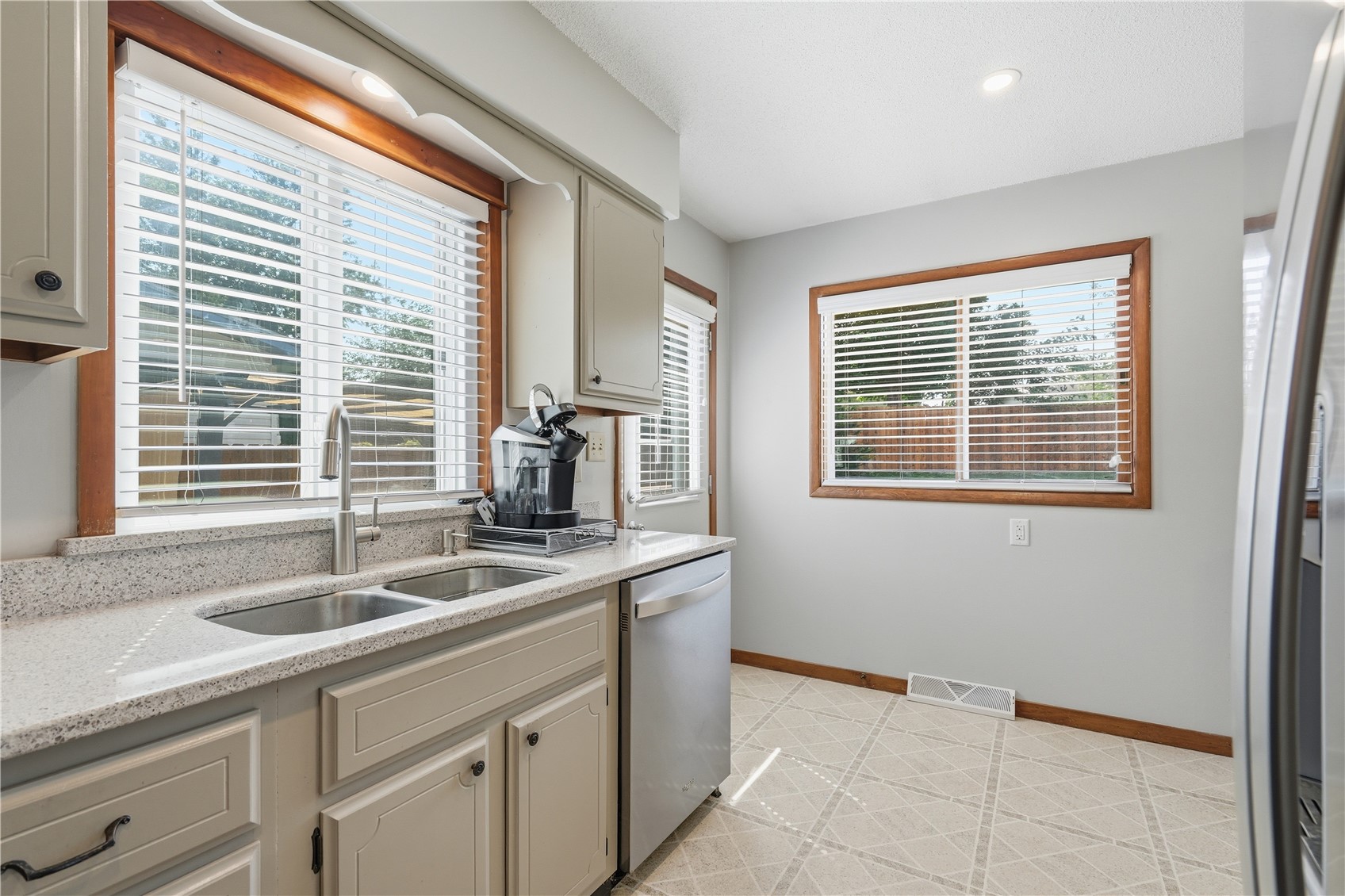 5101 1st Avenue SW Cedar Rapids IA 52404