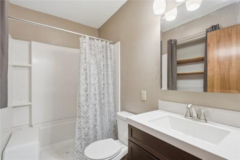 5101 1st Avenue SW Cedar Rapids IA 52404