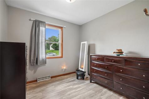 1633 23rd Street NW Cedar Rapids IA 52405