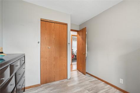 1633 23rd Street NW Cedar Rapids IA 52405