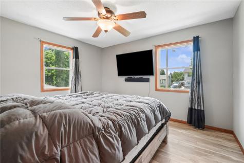 1633 23rd Street NW Cedar Rapids IA 52405