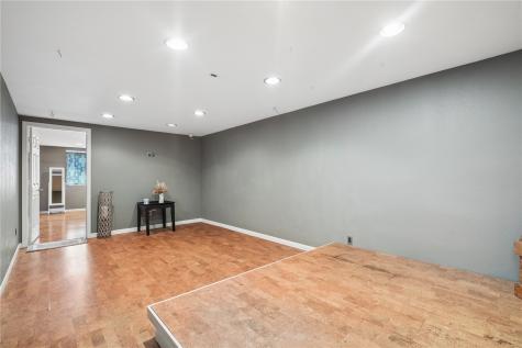 1633 23rd Street NW Cedar Rapids IA 52405