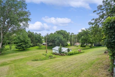 1633 23rd Street NW Cedar Rapids IA 52405