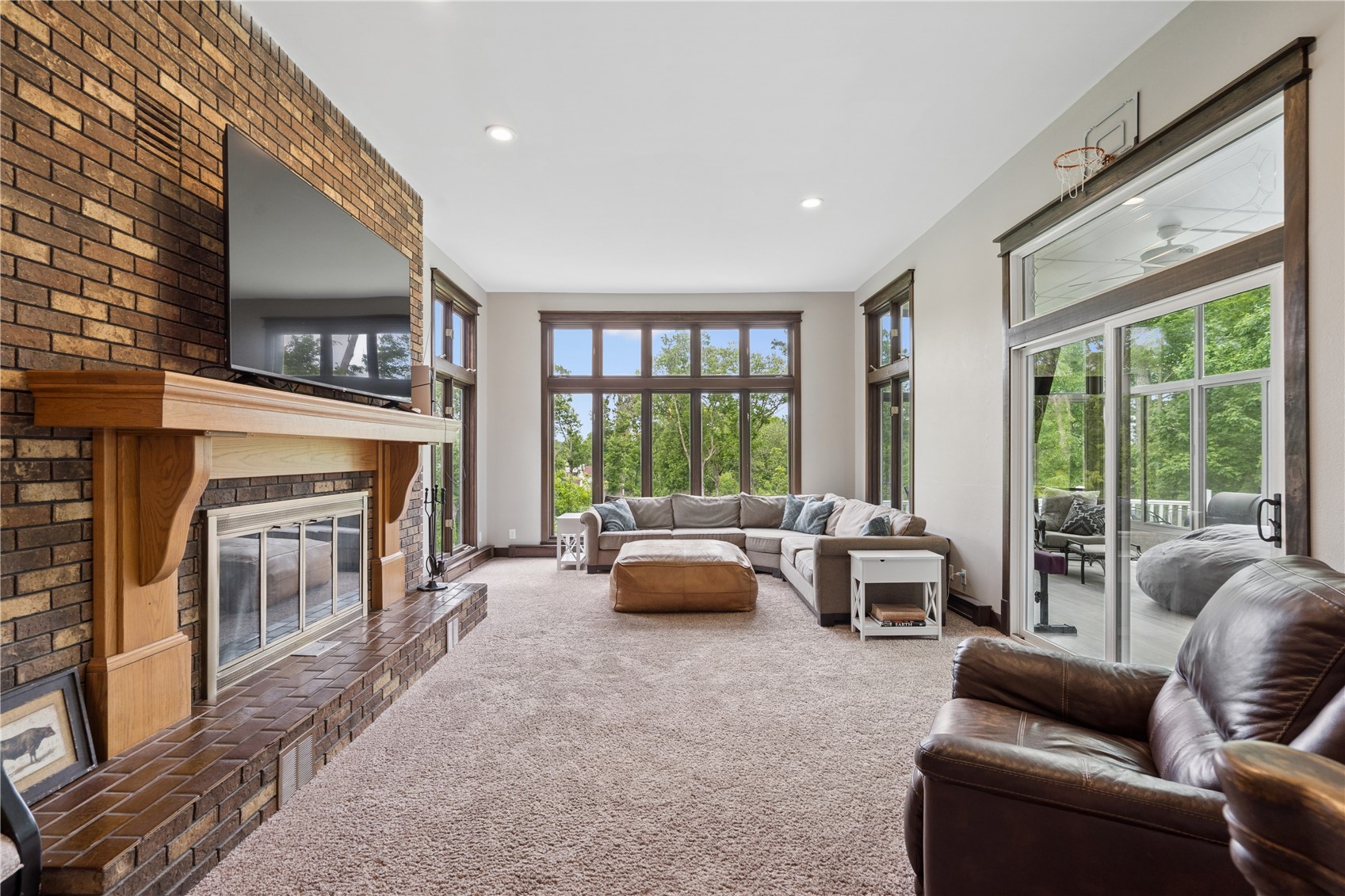 6220 High Country Drive NE Cedar Rapids IA 52411