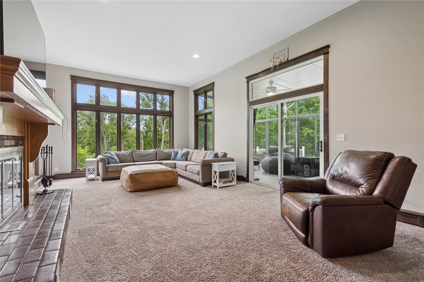 6220 High Country Drive NE Cedar Rapids IA 52411