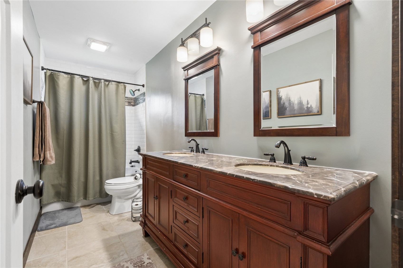 6220 High Country Drive NE Cedar Rapids IA 52411