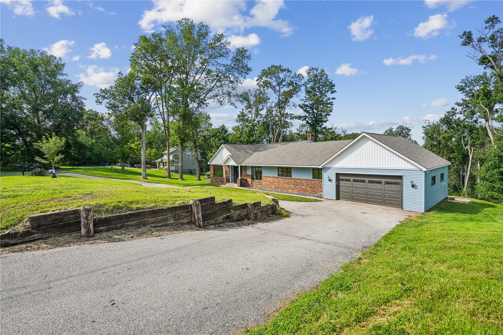 6220 High Country Drive NE Cedar Rapids IA 52411