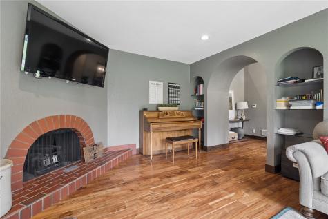 6220 High Country Drive NE Cedar Rapids IA 52411