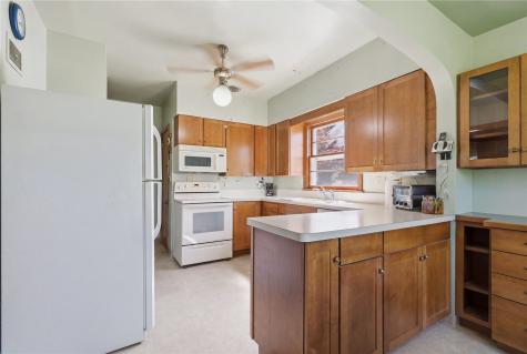 1526 C Avenue NW Cedar Rapids IA 52405