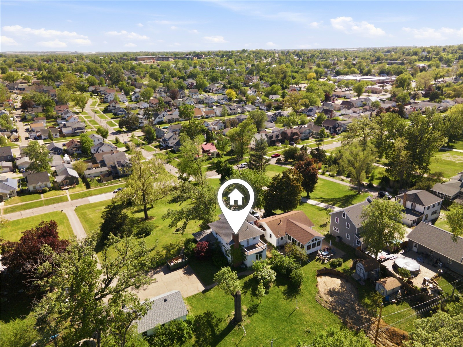1526 C Avenue NW Cedar Rapids IA 52405