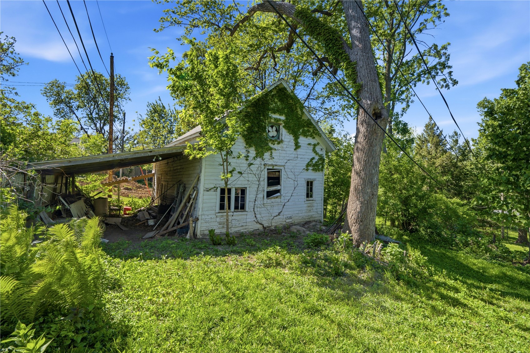 1526 C Avenue NW Cedar Rapids IA 52405