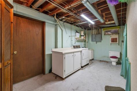 920 Commercial Street Central City IA 52214