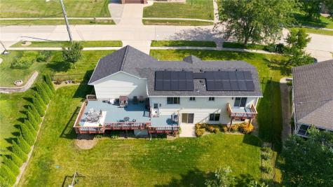 1925 Hidden Hollow Lane NW Cedar Rapids IA 52405