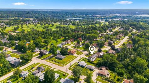 1925 Hidden Hollow Lane NW Cedar Rapids IA 52405