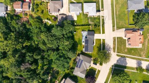 1925 Hidden Hollow Lane NW Cedar Rapids IA 52405