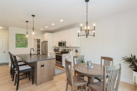 344 Candlestick Drive NE Mt Vernon IA 52314