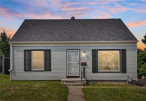 812 16th Avenue SW Cedar Rapids IA 52404