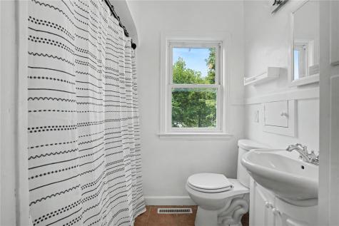 812 16th Avenue SW Cedar Rapids IA 52404
