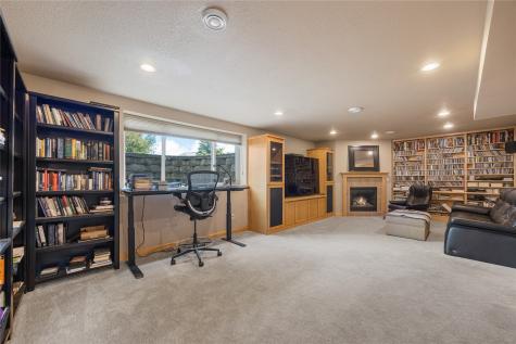 2890 Twinleaf Road Cedar Rapids IA 52411