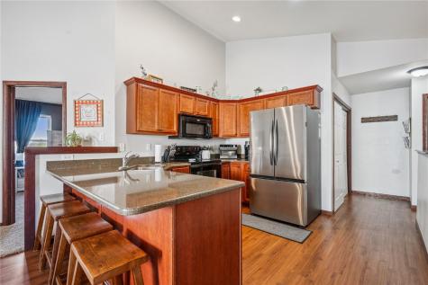 142 Brighton Circle SW Cedar Rapids IA 52404