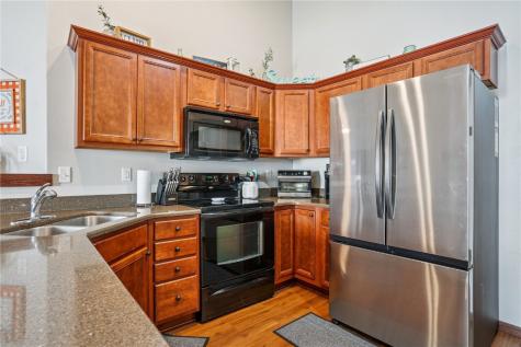 142 Brighton Circle SW Cedar Rapids IA 52404