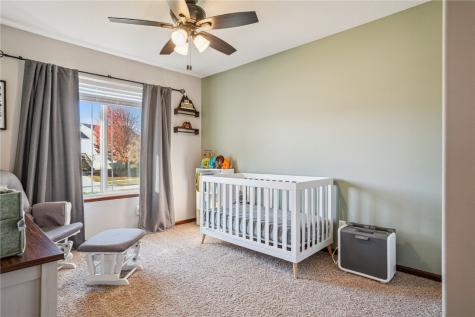 142 Brighton Circle SW Cedar Rapids IA 52404