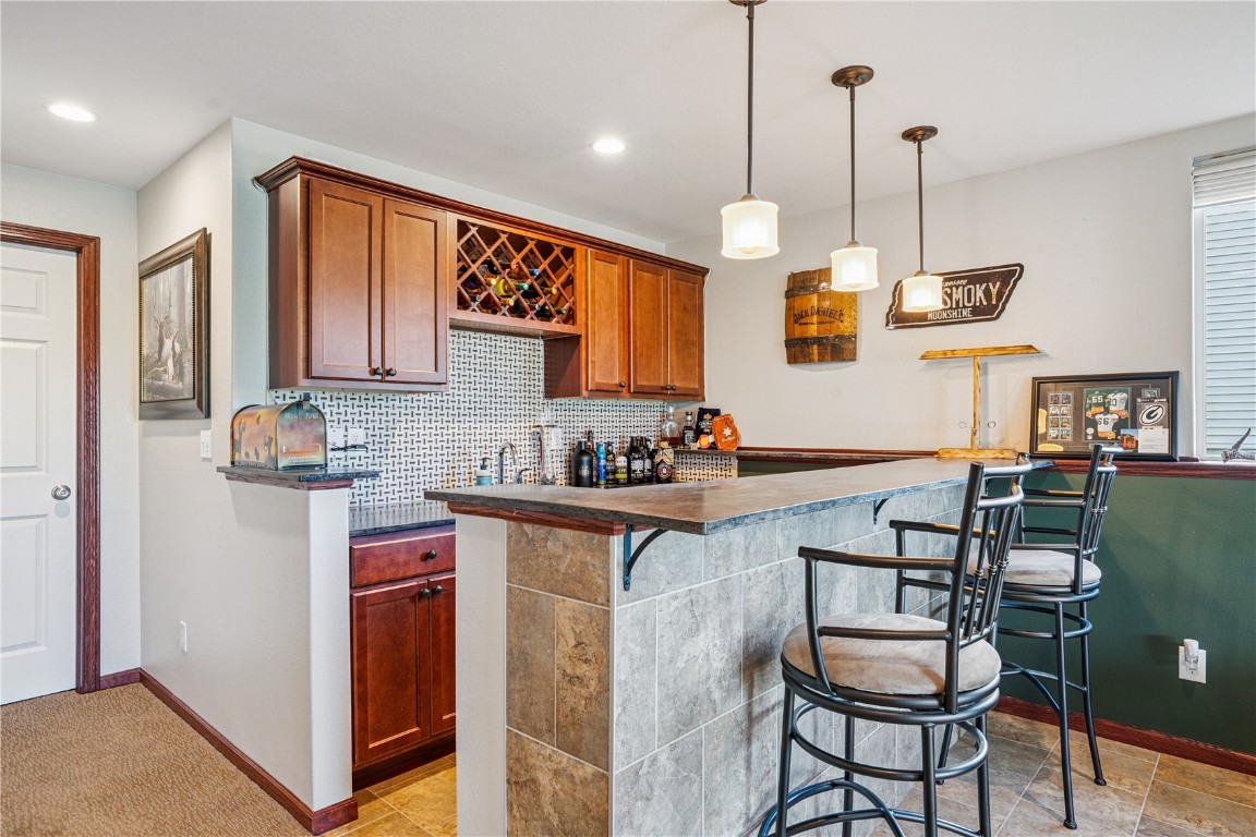 142 Brighton Circle SW Cedar Rapids IA 52404