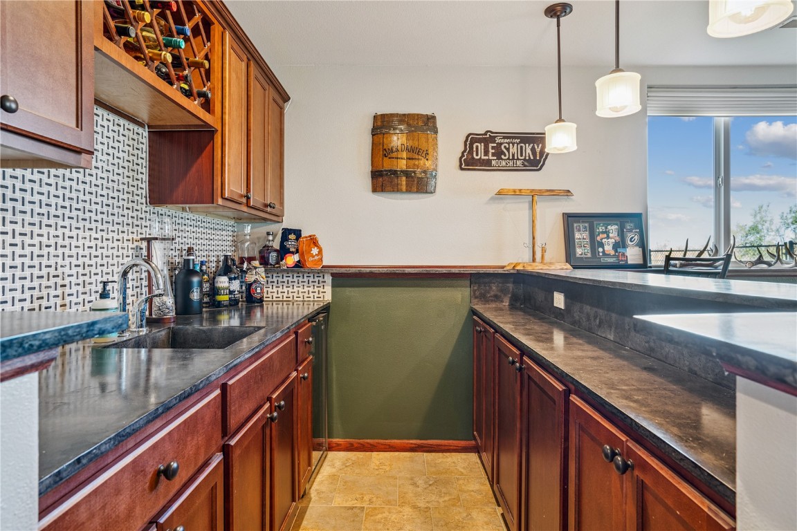 142 Brighton Circle SW Cedar Rapids IA 52404
