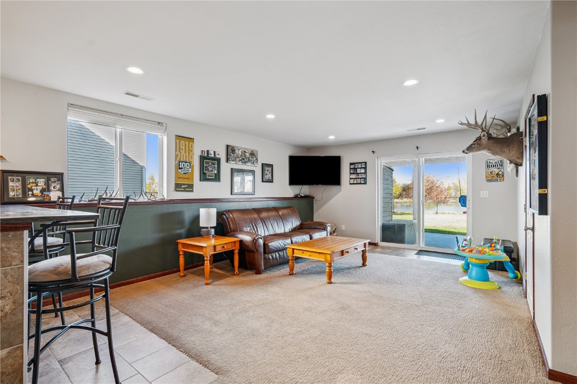142 Brighton Circle SW Cedar Rapids IA 52404