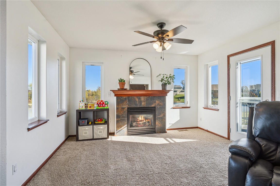 142 Brighton Circle SW Cedar Rapids IA 52404