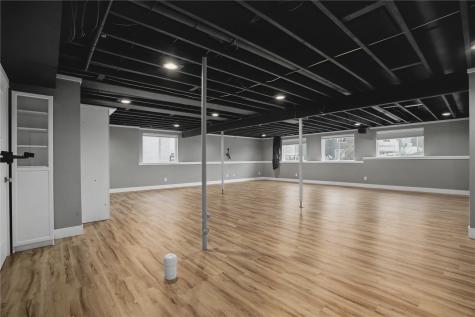 184 Battle Creek Drive Marion IA 52302