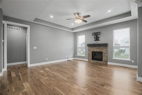 184 Battle Creek Drive Marion IA 52302
