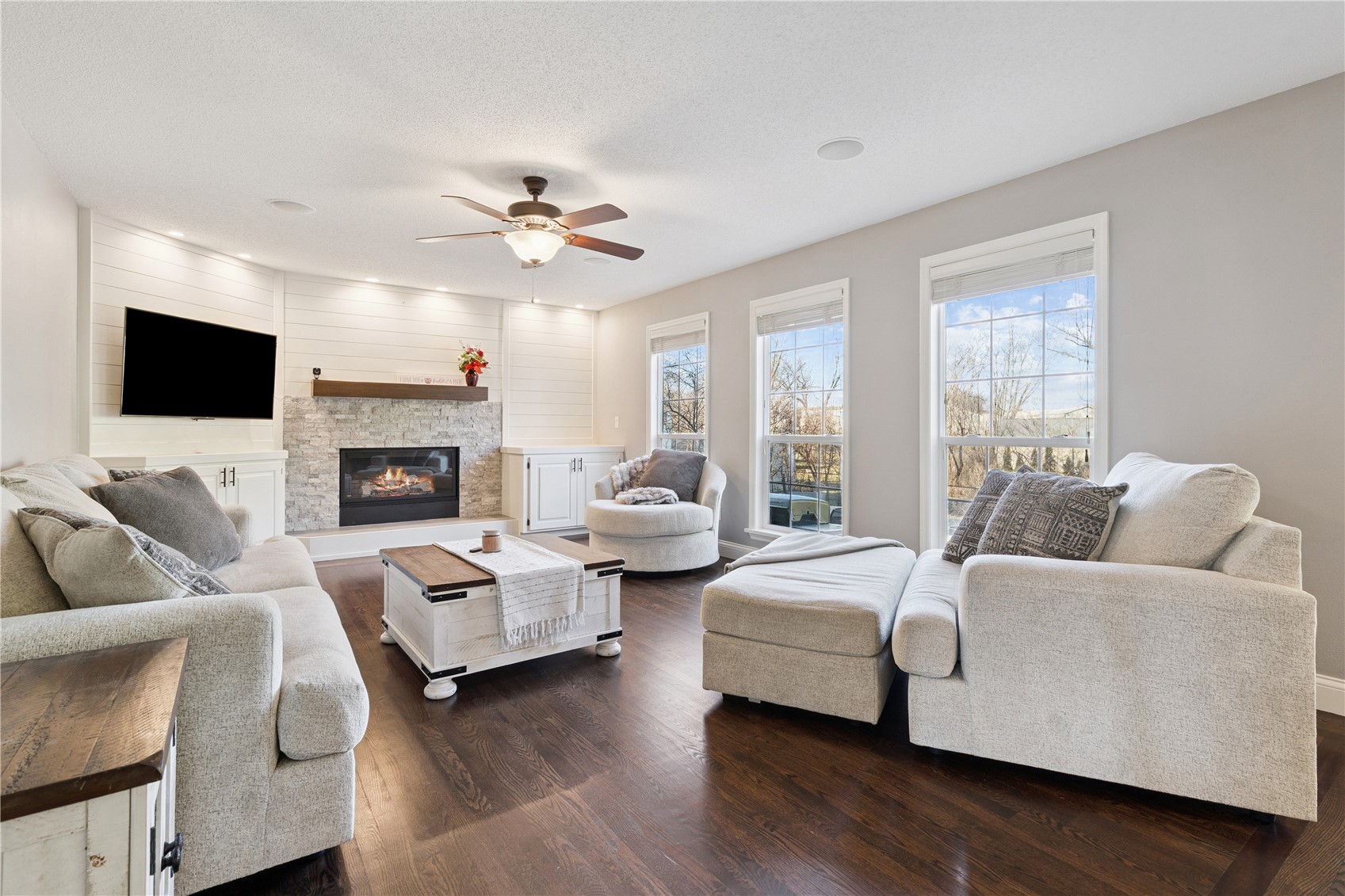 138 Autumn Woods Drive NW Cedar Rapids IA 52405