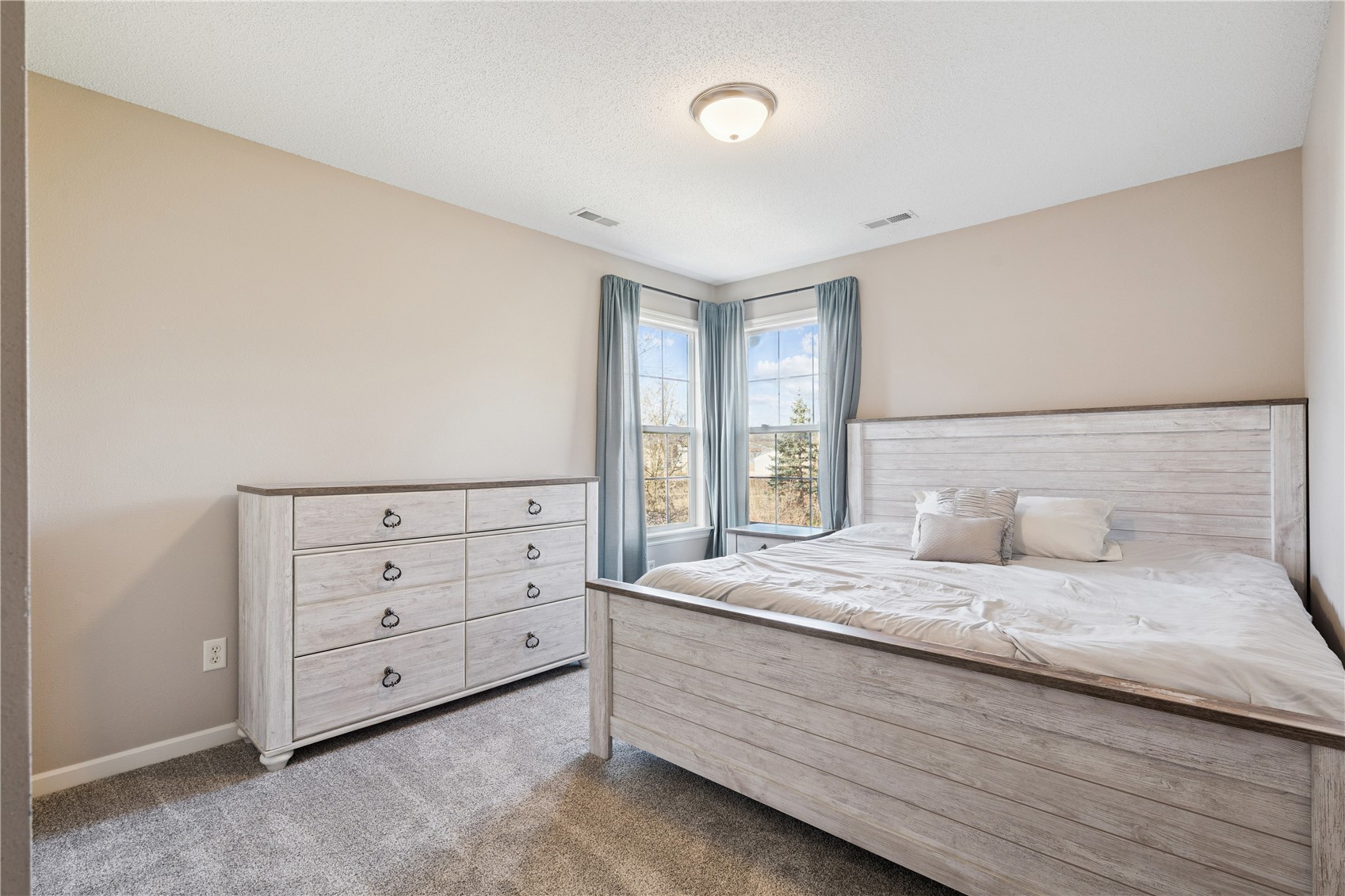 138 Autumn Woods Drive NW Cedar Rapids IA 52405