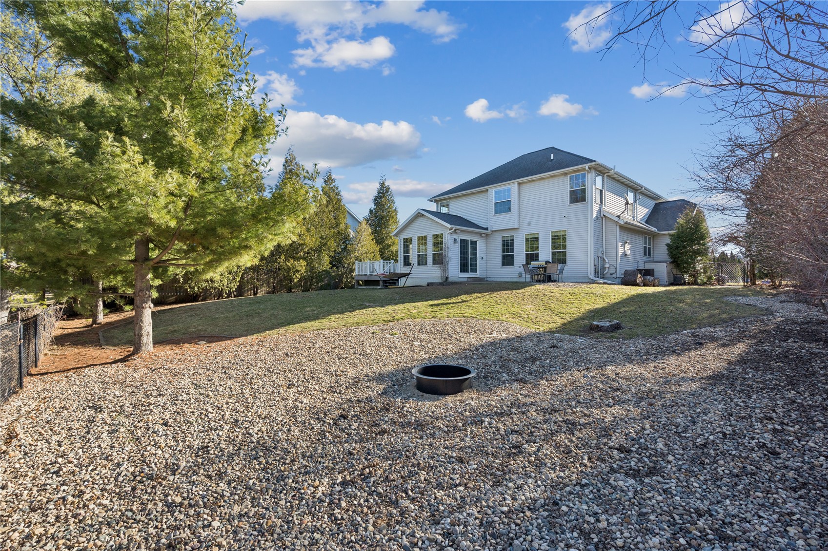138 Autumn Woods Drive NW Cedar Rapids IA 52405