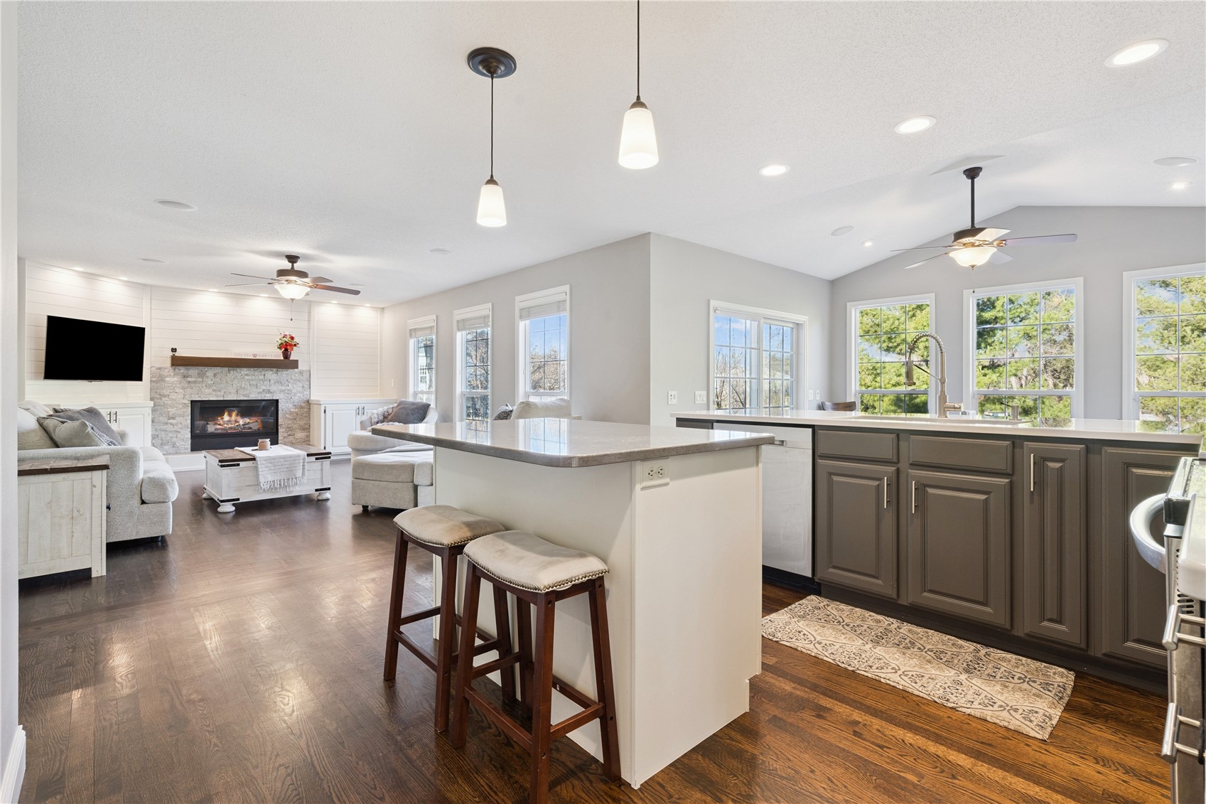 138 Autumn Woods Drive NW Cedar Rapids IA 52405