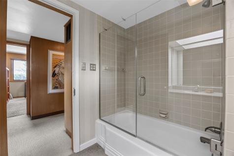 3857 Trail Ridge Road SE Cedar Rapids IA 52403