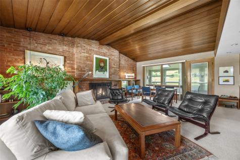 3857 Trail Ridge Road SE Cedar Rapids IA 52403