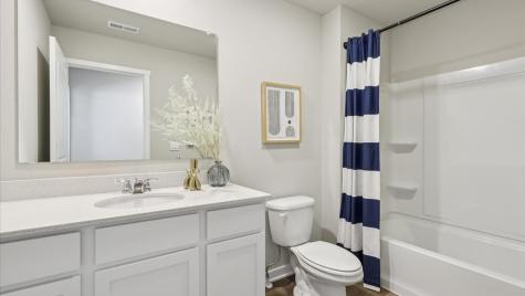 2783 Cecelia Drive Hiawatha IA 52233