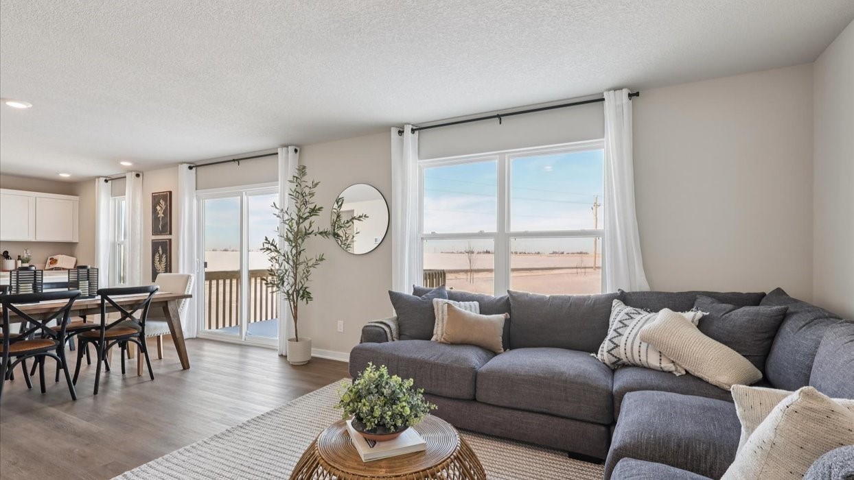 2783 Cecelia Drive Hiawatha IA 52233