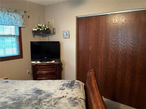 305 N Avenue Vinton IA 52349